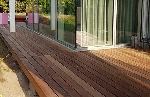 træterrasse ved hus